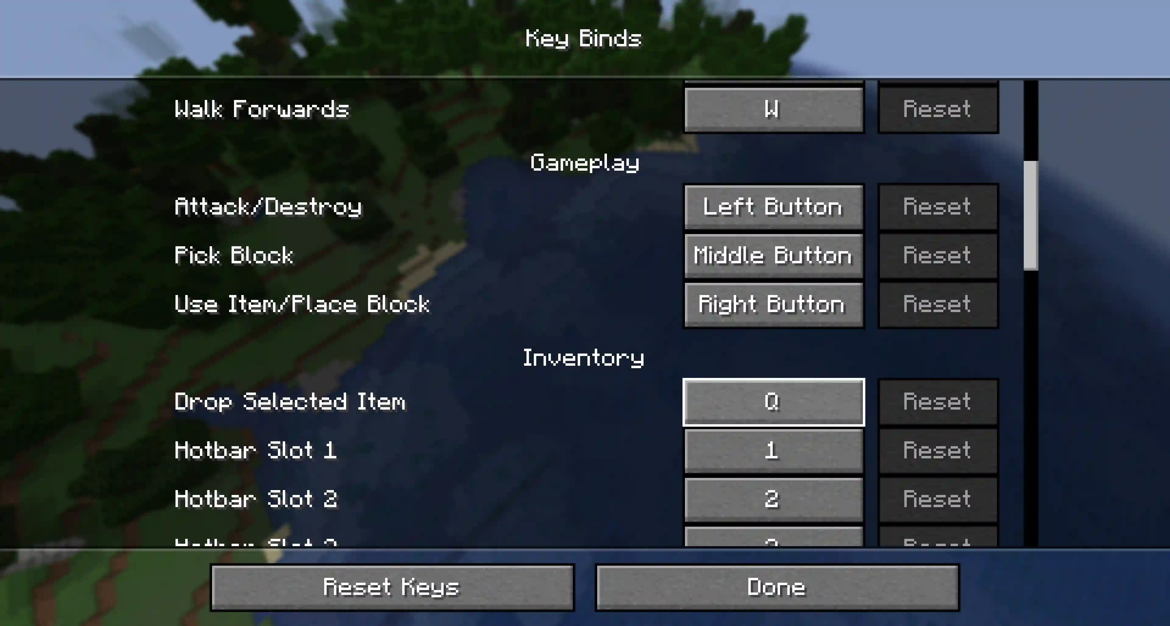 How to drop items in Minecraft